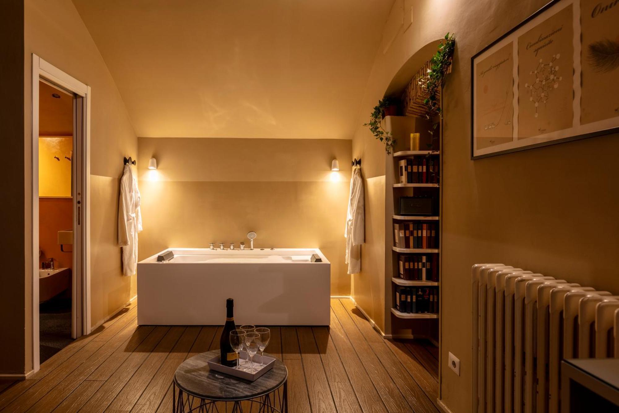 Romac Coronari With Gym, Sauna And Garden Exterior foto